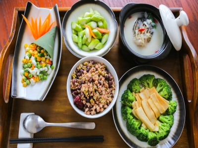 【產(chǎn)后】寶媽產(chǎn)后月子餐如何做到飲食營養(yǎng)均衡呢？