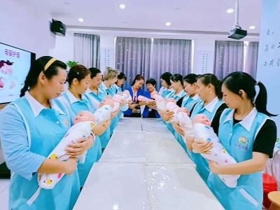 珠海正規(guī)專業(yè)的高級育嬰師培訓(xùn)班學(xué)校哪家好？